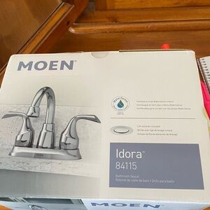Moen Idora Bathroom Faucet Chrome NIB